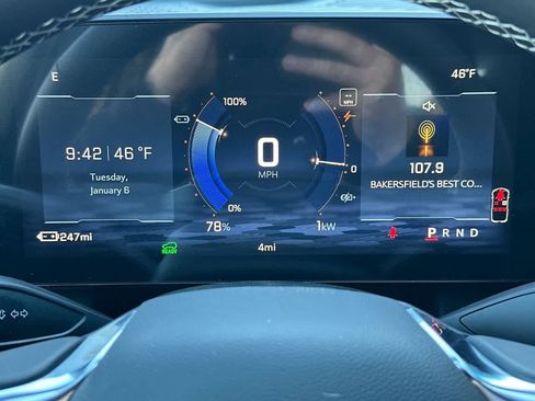 New 2026 Chevrolet Equinox EV LT image 31