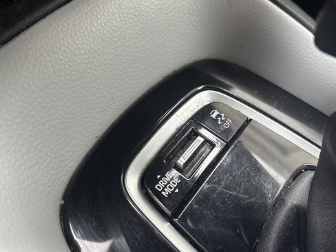 Used 2023 Toyota Corolla SE image 21