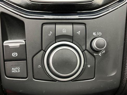 Certified 2025 MAZDA CX-5 AWD 2.5 S w/ Preferred Package image 18