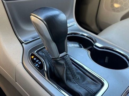 Used 2020 Jeep Grand Cherokee Limited AWD/4WD image 37