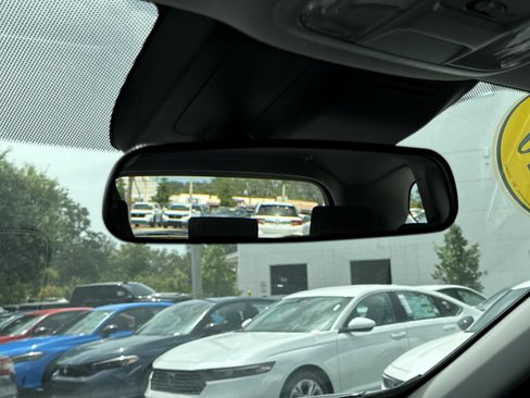 Used 2020 Honda CR-V LX image 21