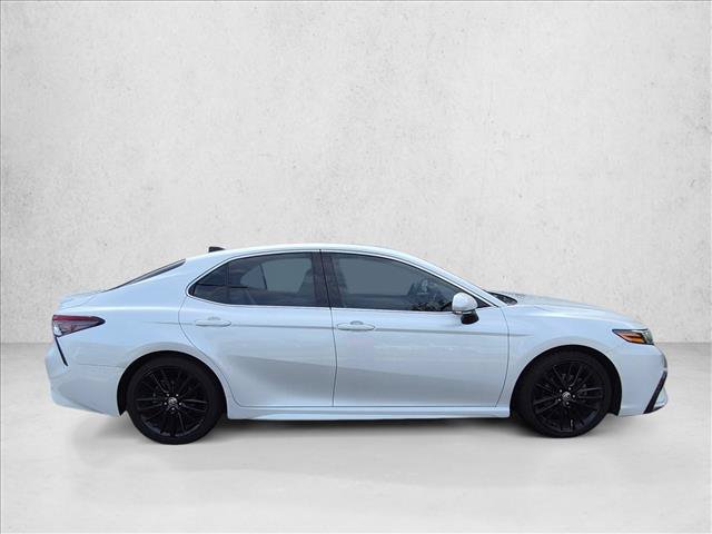 Used 2021 Toyota Camry XSE FWD image 4
