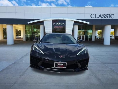 Used 2025 Chevrolet Corvette Stingray Preferred Cpe w/ Z51 Performance Package RWD image 3