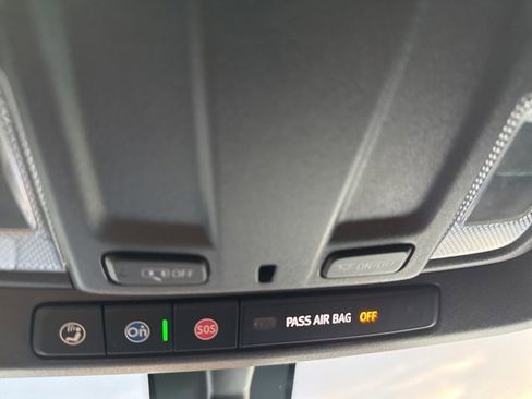 Used 2023 GMC Sierra 2500 AT4 image 53