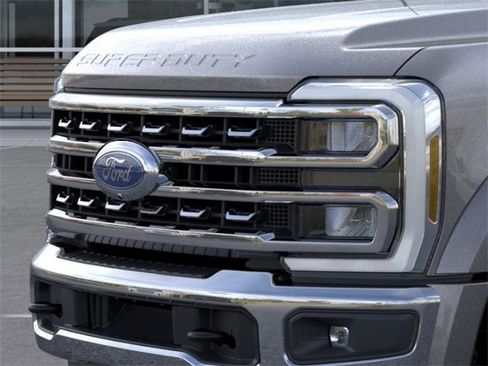 New 2026 Ford F450 XLT w/ XLT Premium Package image 17