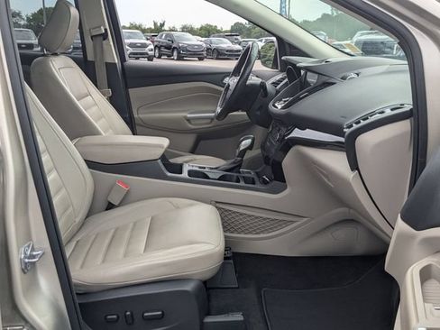 Certified 2018 Ford Escape Titanium w/ Ford Safe & Smart Package FWD image 29
