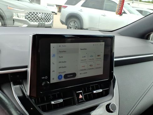 Used 2023 Toyota Corolla XSE FWD image 9