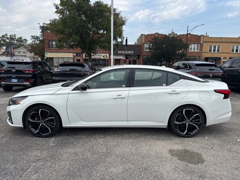 Used 2023 Nissan Altima 2.5 SR image 4