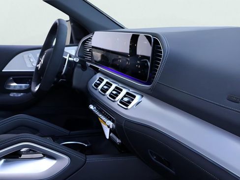 New 2026 Mercedes-Benz GLE 53 AMG 4MATIC Coupe image 11