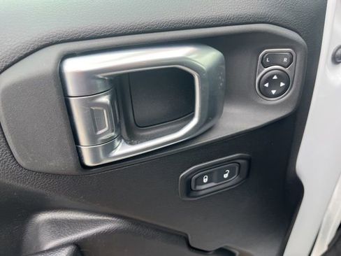 Used 2023 Jeep Wrangler Unlimited Sport image 12