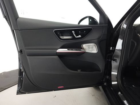 Certified 2026 Mercedes-Benz GLC 300 4MATIC image 5