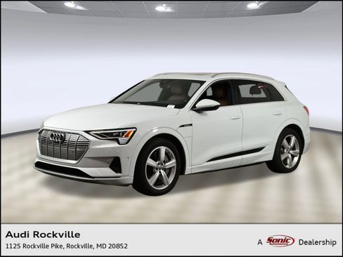 Used 2019 Audi e-tron Premium Plus image 1