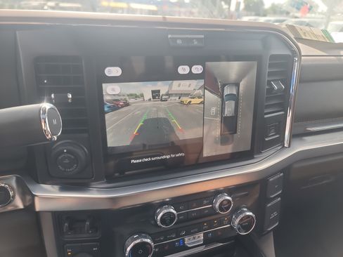 New 2025 Ford F250 King Ranch w/ Chrome Package AWD/4WD image 16
