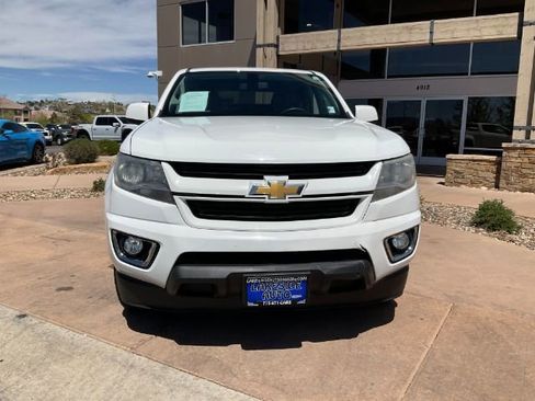 Used 2018 Chevrolet Colorado W/T w/ WT Convenience Package RWD image 3