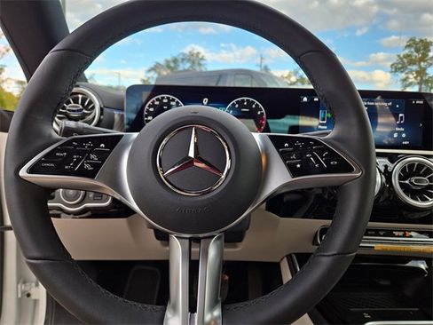 New 2025 Mercedes-Benz CLA 250 4MATIC image 17