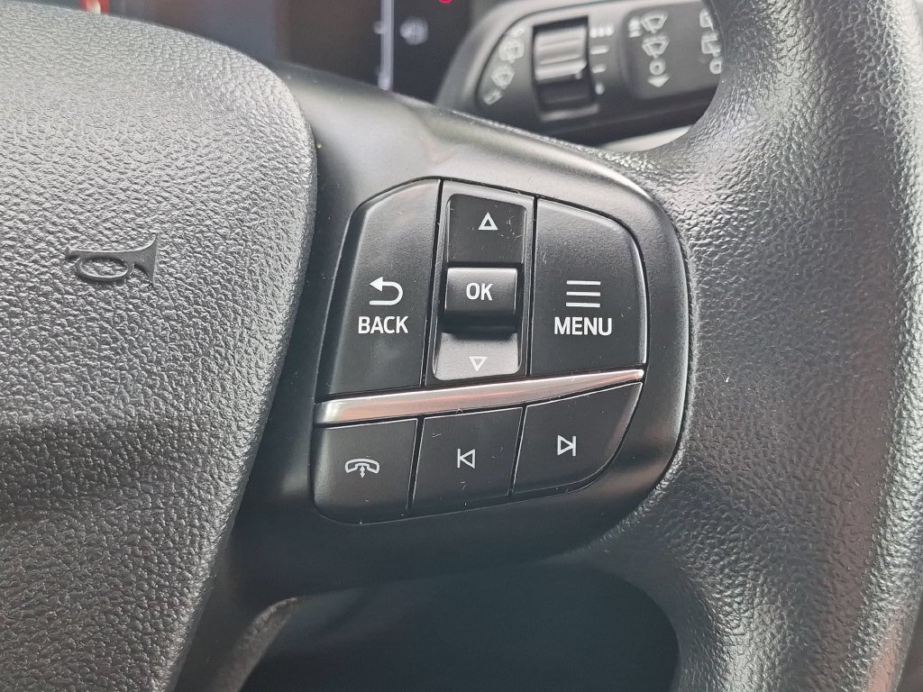 Used 2025 Ford Escape Active AWD/4WD image 21