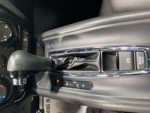 Used 2020 Honda HR-V Sport image 26