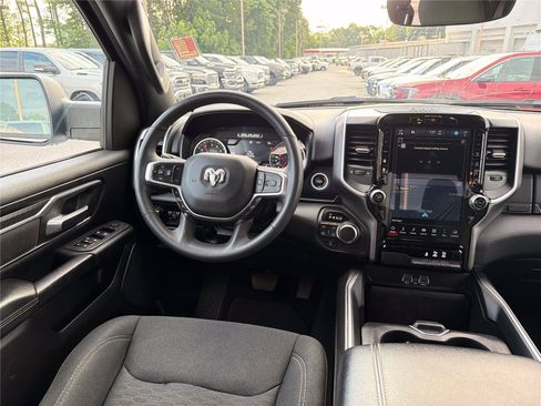 Used 2025 RAM 1500 Big Horn AWD/4WD image 21