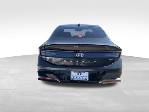 New 2026 Hyundai Sonata Limited image 9