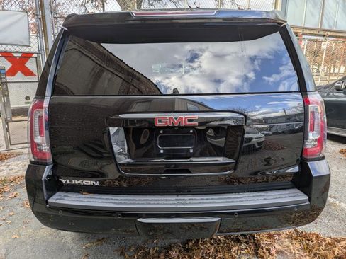 Used 2019 GMC Yukon SLE w/ Convenience Package image 5