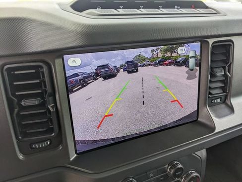 Certified 2025 Ford Bronco Badlands w/ Sasquatch Package AWD/4WD image 27