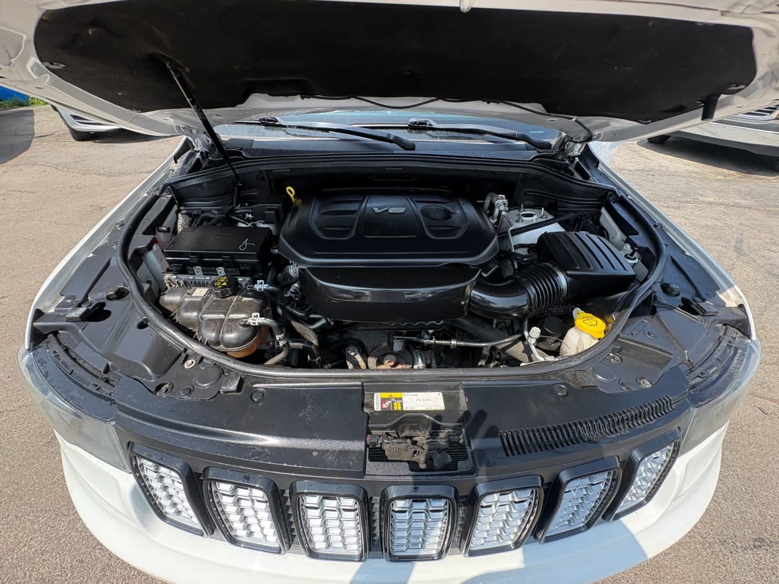 Used 2017 Jeep Grand Cherokee Altitude AWD/4WD image 24