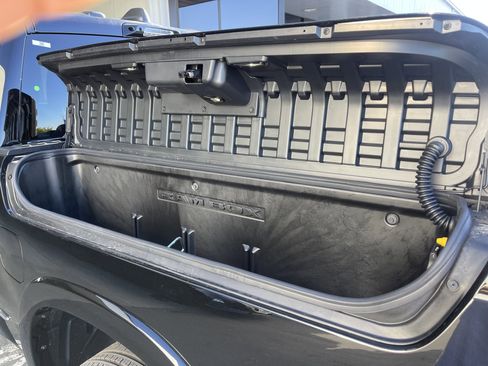 New 2026 RAM 1500 Tungsten w/ Trailer Tow Group AWD/4WD image 23