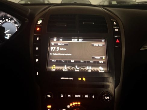 Used 2017 Lincoln MKZ Premiere image 39