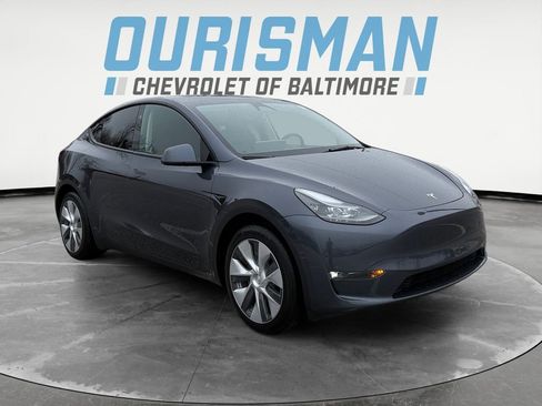 Used 2023 Tesla Model Y 2WD image 1