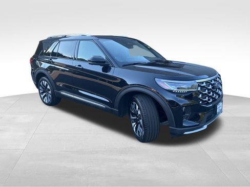 Used 2025 Ford Explorer Platinum w/ LUX Leather Package image 7