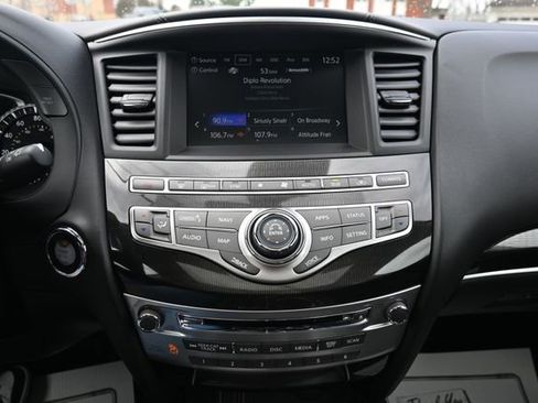 Used 2019 INFINITI QX60 Luxe w/ Essential Package image 34