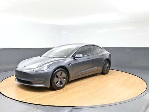 Used 2023 Tesla Model 3 Standard Range RWD image 43