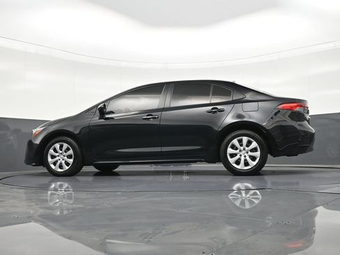 Used 2025 Toyota Corolla LE image 23