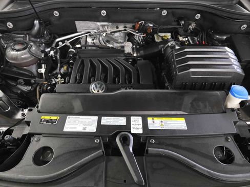 Used 2023 Volkswagen Atlas SE w/ Panoramic Sunroof Package image 16