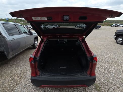 Used 2022 Toyota Corolla Cross XLE w/ Convenience Package image 14