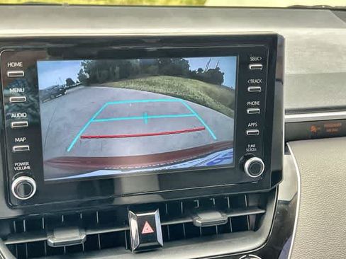 Used 2020 Toyota Corolla LE FWD image 26
