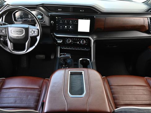 Used 2022 GMC Sierra 1500 Denali Ultimate image 12