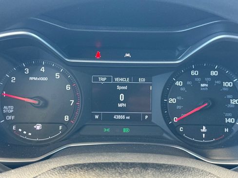 Used 2023 Chevrolet TrailBlazer LS FWD image 23