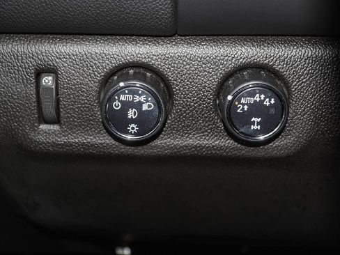 Used 2019 Chevrolet Colorado LT w/ LT Convenience Package AWD/4WD image 28