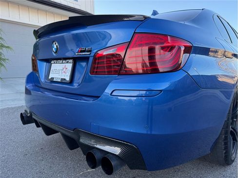 Used 2016 BMW M5 image 20