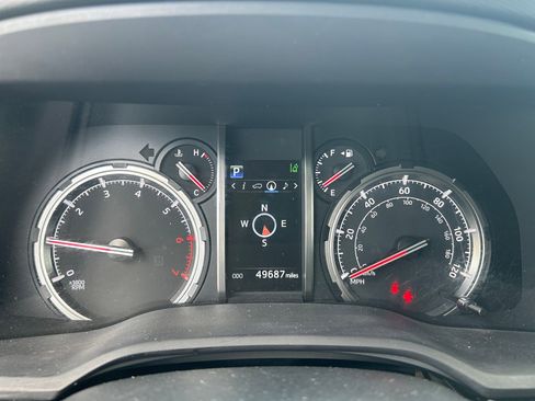 Used 2021 Toyota 4Runner TRD Off-Road AWD/4WD image 16