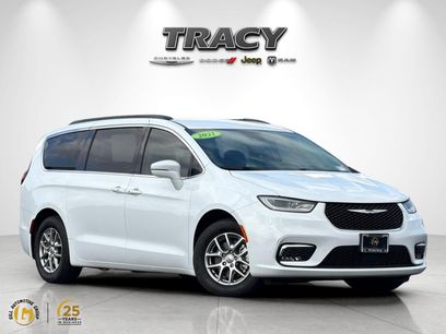 Used 2021 Chrysler Pacifica Touring