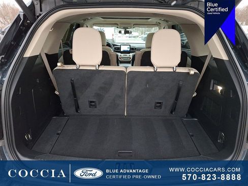 Certified 2022 Ford Explorer XLT w/ Equipment Group 202A image 30