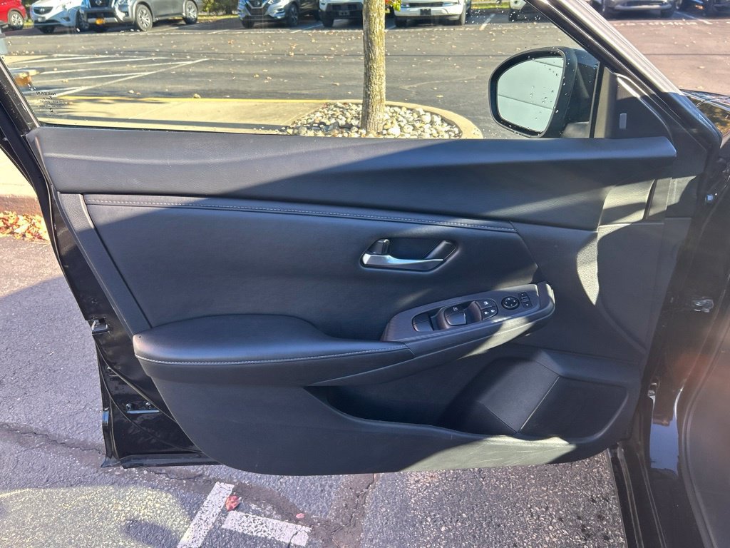 Certified 2024 Nissan Sentra SV FWD image 11