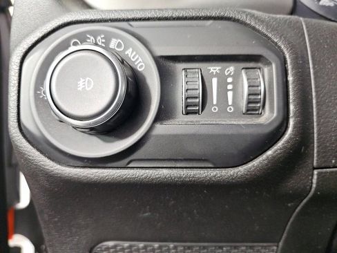 Certified 2019 Jeep Wrangler Unlimited Sport S image 19