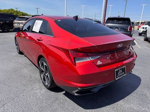 Used 2021 Hyundai Elantra Limited w/ Cargo Package FWD image 3