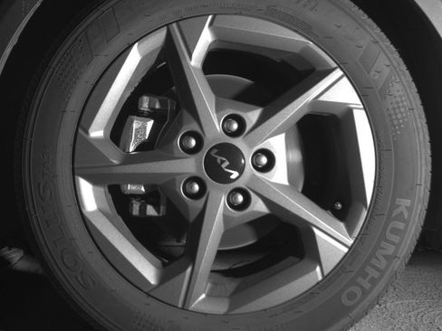 Used 2025 Kia K4 LXS image 12