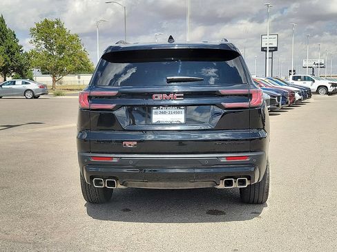 Used 2025 GMC Acadia Elevation w/ Elevation Premium Package FWD image 11