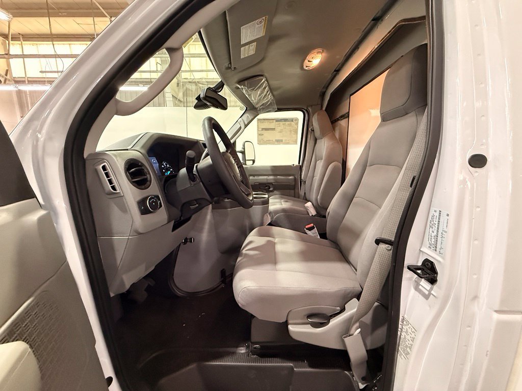 New 2027 Ford E-350 and Econoline 350 Super Duty w/ Power Equipment Group RWD image 15