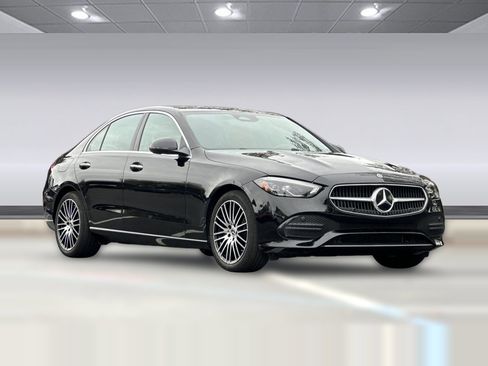 Used 2025 Mercedes-Benz C 300 Sedan image 6